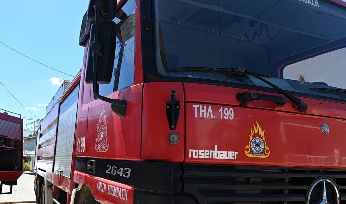 Καβάλα: Έληξε η κινητοποίηση της Πυροσβεστικής για διαρροή μόλυβδου από φορτηγό στην Εγνατία