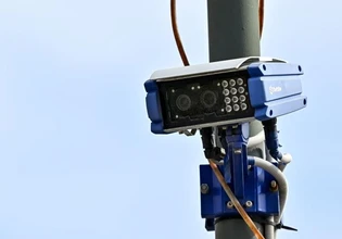 Κάμερες: Νέα ηλεκτρονικά μάτια σε 100 κρίσιμους κόμβους – Ο ρόλος της λευκής γραμμής στις διαβάσεις