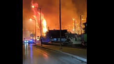 Θεσσαλονίκη: Υπό έλεγχο τέθηκε φωτιά στο πρώην στρατόπεδο Καρατάσιου – Διερευνώνται τα αίτια