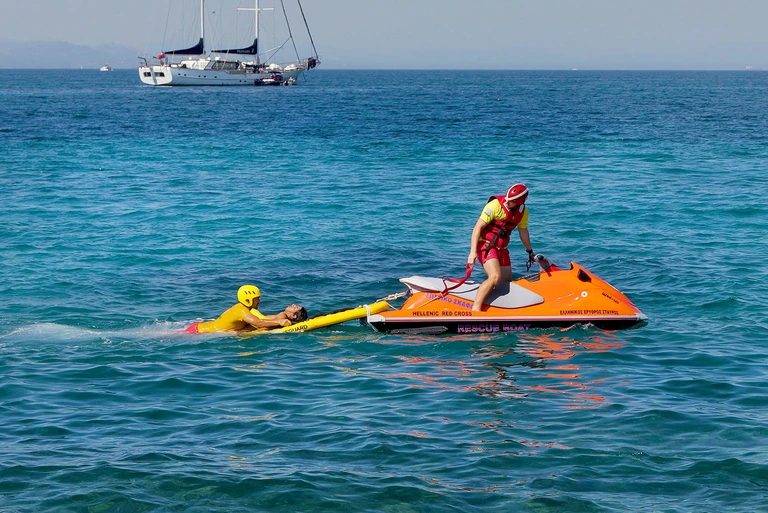 ΠΟΥ: Επτά μέτρα για μείωση των πνιγμών που αυξάνονται με την κλιματική αλλαγή
