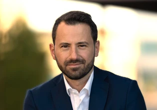 Νέος πρόεδρος και διευθύνων σύμβουλος της AstraZeneca Ελλάδας – Κύπρου ο Στ. Ντογιάκος