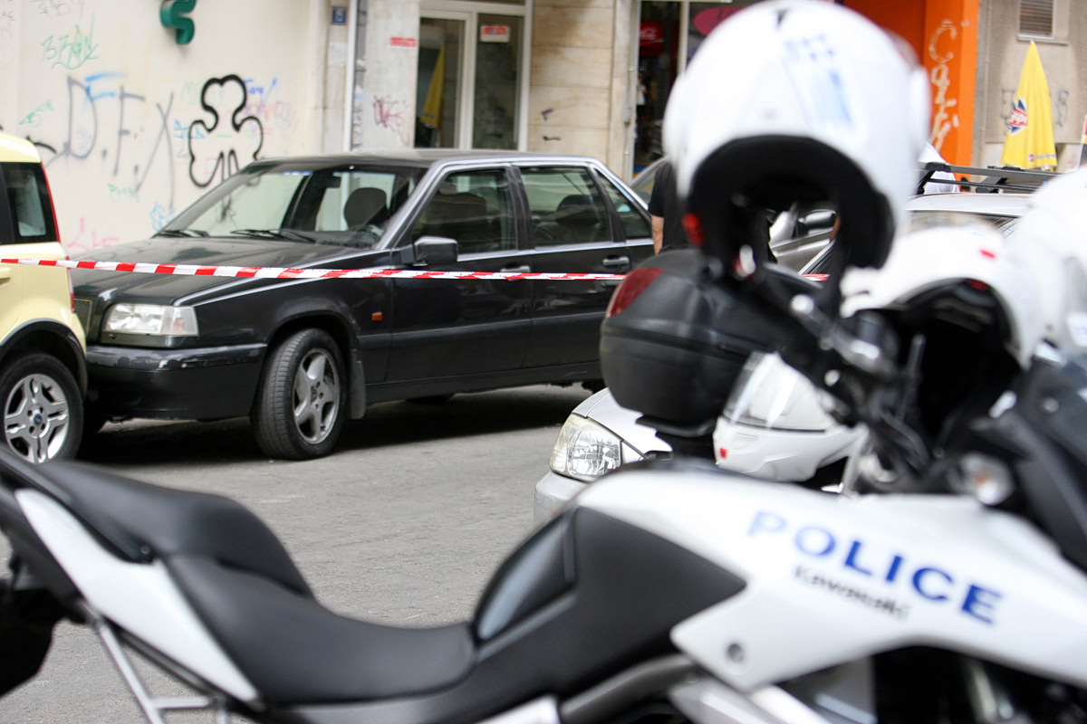 Κινηματογραφική καταδίωξη στην Πετρούπολη – Ανήλικος εμβόλισε μοτοσικλέτα της ΔΙΑΣ, τραυματίζοντας αστυνομικό