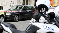 Κινηματογραφική καταδίωξη στην Πετρούπολη – Ανήλικος εμβόλισε μοτοσικλέτα της ΔΙΑΣ, τραυματίζοντας αστυνομικό