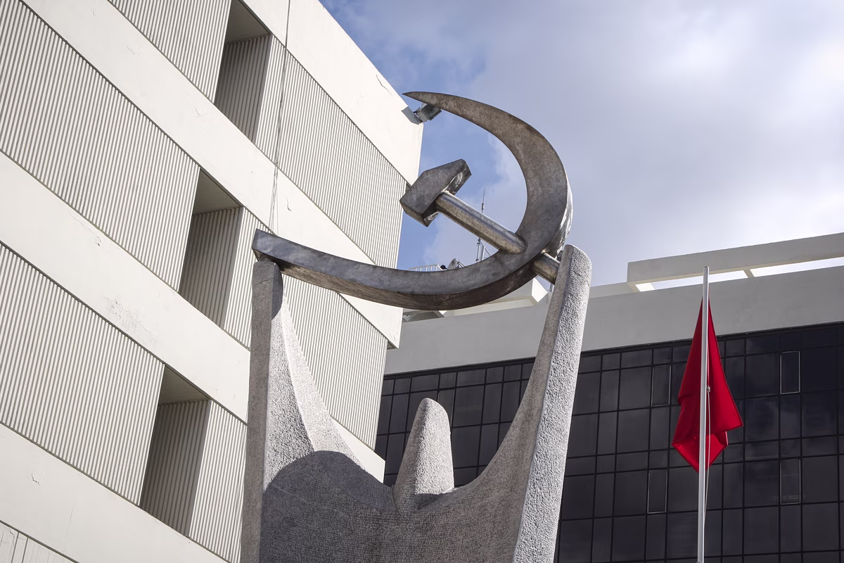ΚΚΕ για Μητσοτάκη: Υπερασπίζεται τα αντιλαϊκά έργα του και ζητάει από την ΕΕ να αξιοποιήσει τα λόμπι της διαφθοράς