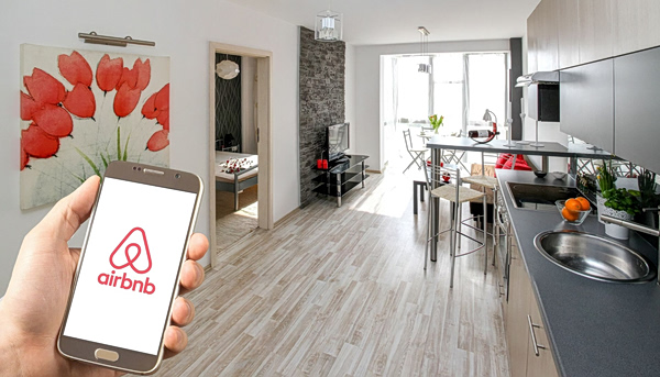 Airbnb: Ξεκίνησαν οι πρώτοι έλεγχοι σε 1.500 καταλύματα