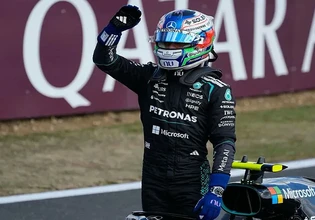 O Αντονέλι πήρε την pole position στο Σίλβερστοουν (pic)