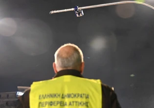 Η Περιφέρεια Αττικής ολοκλήρωσε την εγκατάσταση και των 388 καμερών παραβίασης ερυθρού σηματοδότη