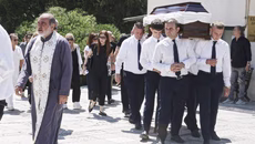 Τζένη Ζαχαροπούλου: Σε κλίμα συγκίνησης το τελευταίο «αντίο» στην ηθοποιό