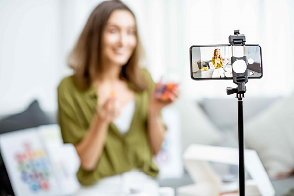 Greek Tax Authority: No Such Thing as Free Gifts for Influencers