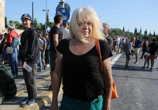 Το τελευταίο αντίο στην αιώνια ελεύθερη, Πάολα Ρεβενιώτη