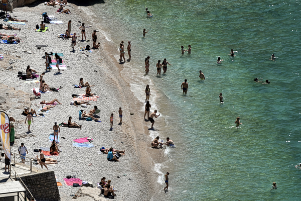Ευρώπη: Απαγορεύσεις και πρόστιμα – Οι κανόνες στις παραλίες που πρέπει να γνωρίζετε – Τι ισχύει στην Ελλάδα
