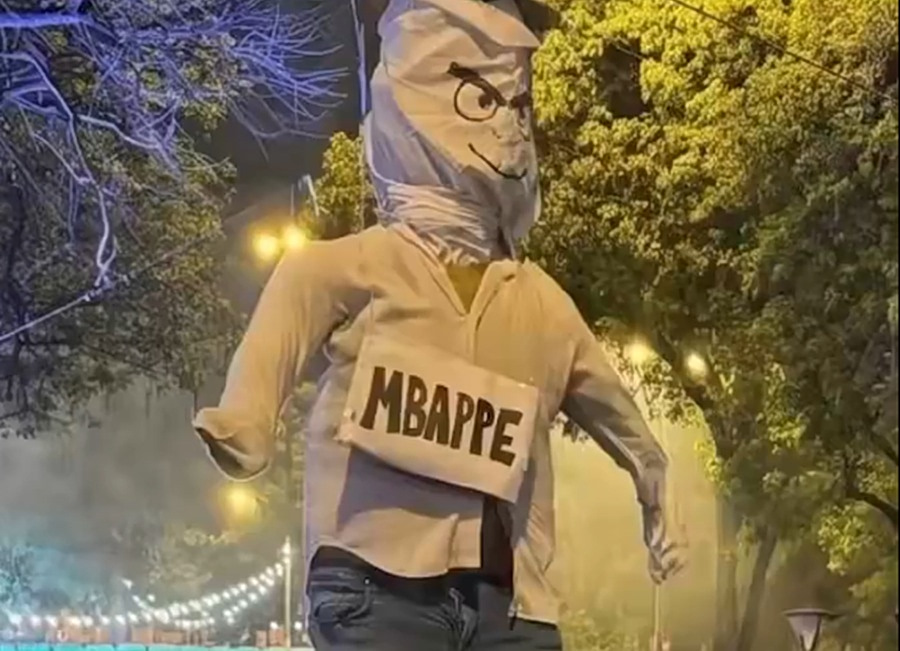 Το «τραβάνε» κι άλλο οι Παραγουανοί με τον Εμπαπέ: Έκαψαν ανδρείκελο του Γάλλου φορ (vid)