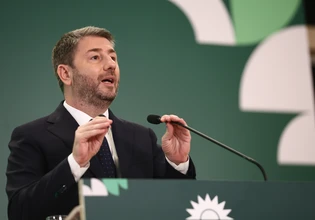 ΠΑΣΟΚ: Τα «καρφιά» Ανδρουλάκη, το άρθρο 110 και το πρέσινγκ στο Μαξίμου
