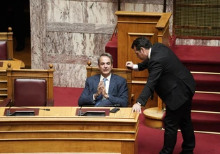 Ο Θάνος Πλεύρης δεν άλλαξε ποτέ: από τους «νεκρούς στα σύνορα» στο «θα σας ξεσκίσουμε»