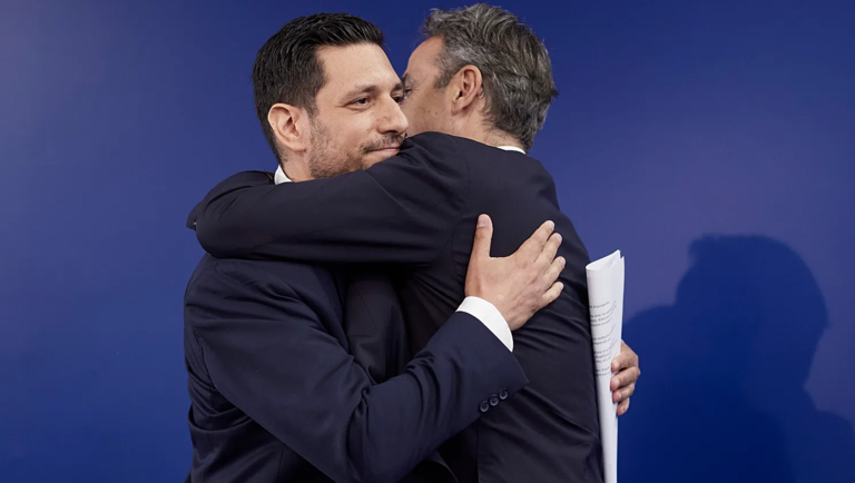 Ρώσοι φαρσέρ βγάζουν στον τάκο τον Ντόκο των αρίστων και ο Κυρανάκης τώρα πώς να πει ότι είναι ο Τσίπρας πίσω από την υβριδική απειλή