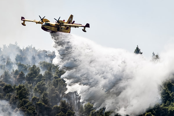 Φωτιές: Δύο πύρινα μέτωπα σε Λάρισα και Κιλκίς – Σηκώθηκαν εναέρια, ενισχύθηκαν οι δυνάμεις