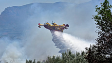 Συναγερμός για φωτιά στη Ρόδο – Στη μάχη και 4 εναέρια μέσα