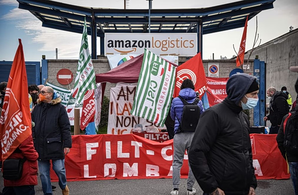 Amazon: Συμφωνία με ιταλικά συνδικάτα για τα δικαιώματα των εργαζομένων
