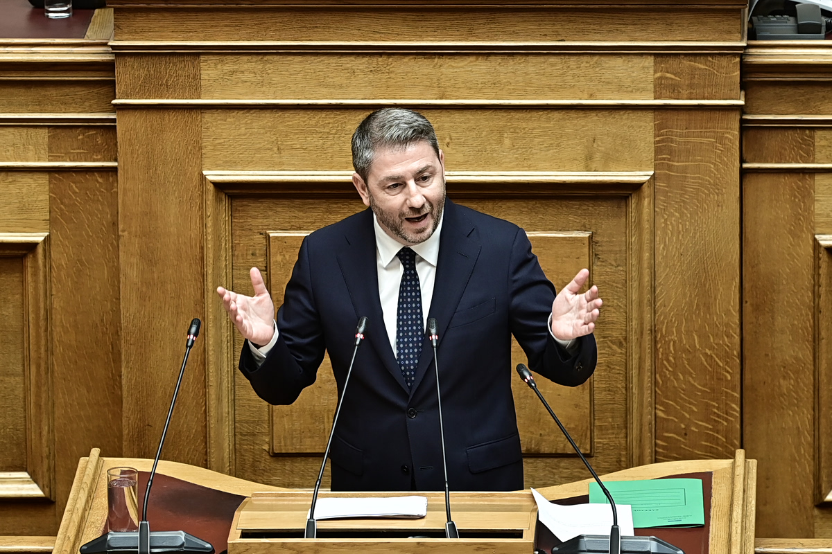 Ανδρουλάκης κατά Μητσοτάκη για την αναθεώρηση του άρθρου 110 – «Οι συνταγματικές αλλαγές απαιτούν ουσιαστικές συναινέσεις»