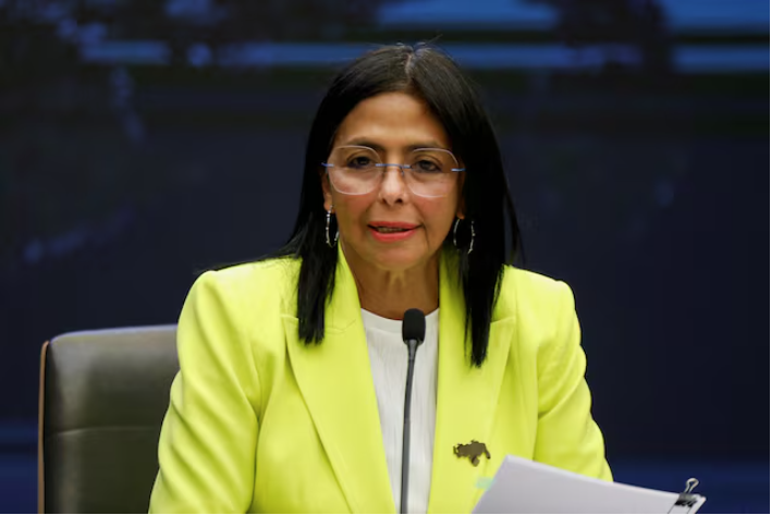 Βενεζουέλα: Η υπηρεσιακή πρόεδρος Ροντρίγκες αντικατέστησε τον υπουργό Εξωτερικών