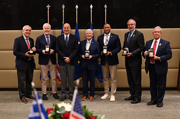 Το θέμα της πώλησης των F-35 στην Τουρκία έβαλε ο Δένδιας σε συνάντηση του με αντιπροσωπεία του Κογκρέσου