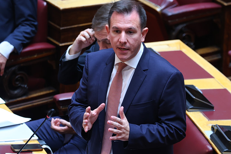 Π. Δουδωνής: Σφοδρή αντίδραση για τη δήλωση Μητσοτάκη «που αντιβαίνει τον πυρήνα του συνταγματισμού»