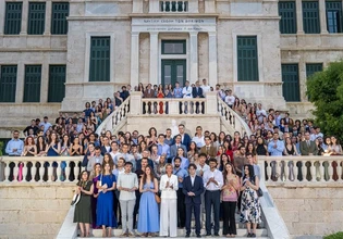 Ένωση Ελλήνων Εφοπλιστών: Χορήγησε 365 υποτροφίες για το ακαδημαϊκό έτος 2026-2027