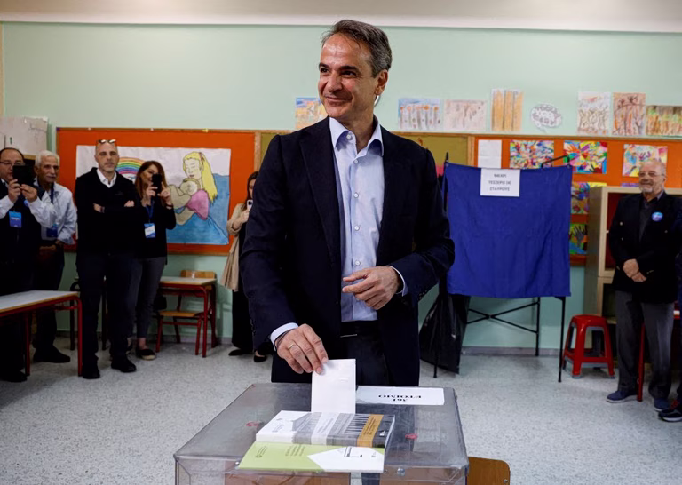 Σε εκλογές το Φθινόπωρο γέρνει η πλάστιγγα στο μυαλό Μητσοτάκη – Οι ημερομηνίες για τις κάλπες και τις τελικές αποφάσεις