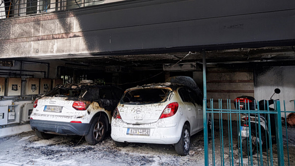 Θεσσαλονίκη: 30άρηδες οι δράστες των τριών εμπρηστικών επιθέσεων με γκαζάκια – Πού στρέφονται οι έρευνες των Αρχών
