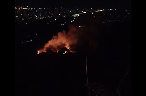 Πάτρα: Φωτιά στο Πεδίο Βολής στην Αρόη