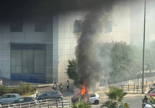 Φωτιά σε αυτοκίνητο στη Λεωφόρο Συγγρού