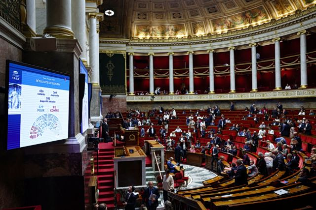 Γαλλία: Ποινή ισόβιας κάθειρξης για τους κατά συρροή βιαστές ανηλίκων κάτω των 15 ετών