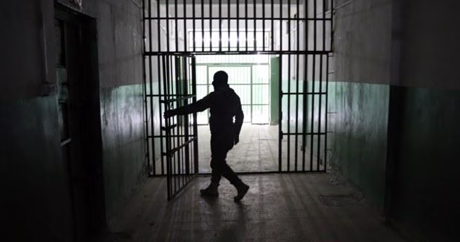 Το Ιράν απελευθέρωσε Αμερικανίδα που είχε φυλακιστεί το 2024, ανακοίνωσε ο Τραμπ