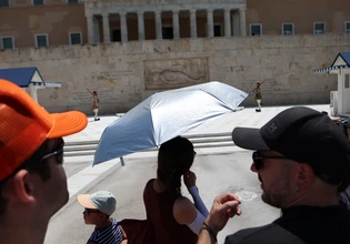 Καιρός: Έως τους 38 βαθμούς η θερμοκρασία την Τρίτη – Πού θα βρέξει