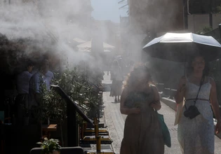 Καιρός: Έσπασε το φράγμα τον 40 °C η μέγιστη θερμοκρασία – «Καμίνι» η χώρα για ακόμα 48 ώρες
