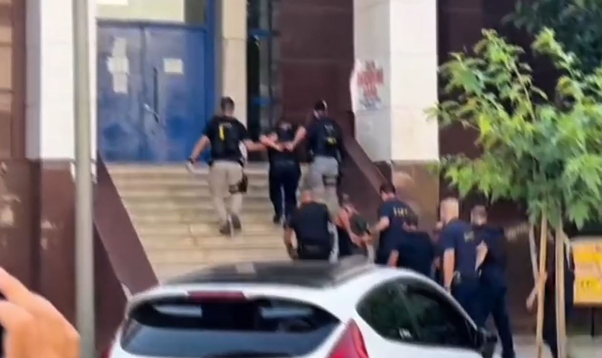 Μεσσηνία: Οι σοκαριστικοί διάλογοι του κυκλώματος εμπρηστών – «Ασ’ τους να παρακολουθούν»