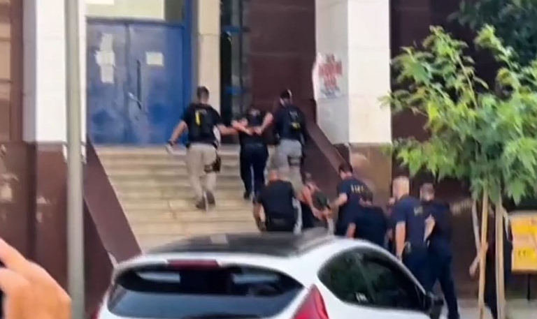 Μεσσηνία: Οι σοκαριστικοί διάλογοι του κυκλώματος εμπρηστών – «Ασ’ τους να παρακολουθούν»