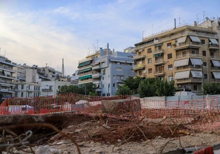 Κυψέλη: Κραυγή αγωνίας από κατοίκους για τις ρωγμές – Κανένα πρόβλημα στατικής επάρκειας απαντά το Μετρό