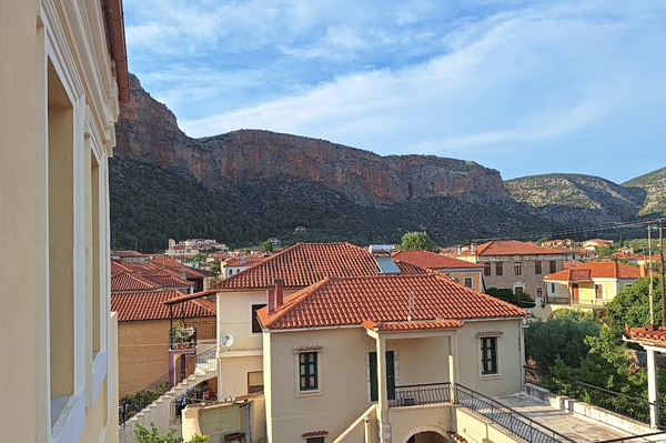 Η Περιφέρεια Πελοποννήσου επενδύει στην ανάδειξη του Βράχου Λεωνιδίου