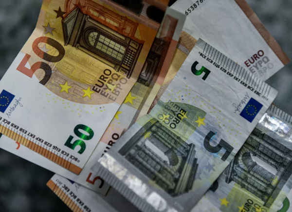 Ληξιπρόθεσμα χρέη: Στον «πάγο» η δημοσιοποίηση της λίστας με 30.000 μεγαλοφειλέτες από την κυβέρνηση