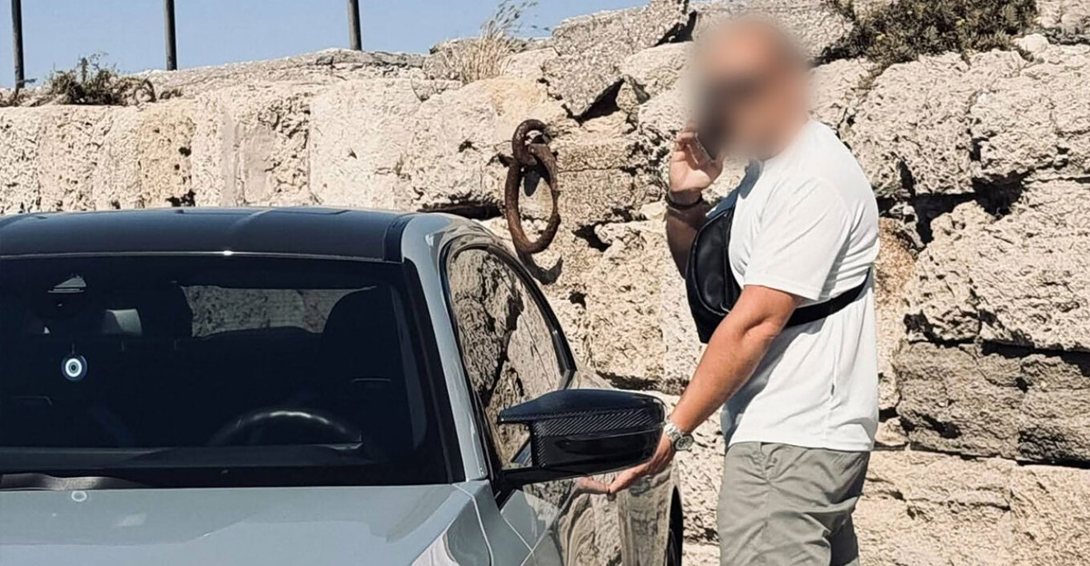 Στο εδώλιο ο οδηγός της μοιραίας BMW στη Ρόδο για την απόπειρα καταστροφής του ηλεκτρονικού καταγραφέα