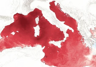 ESA: Η Μεσόγειος βάφτηκε… «κόκκινη» – Τα θαλάσσια κύματα «καύσωνα»