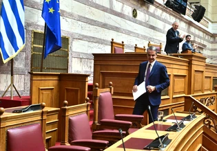 Βολές σε Μητσοτάκη από ΣΥΡΙΖΑ και ΚΚΕ – «Αριστεία στην ανευθυνότητα»