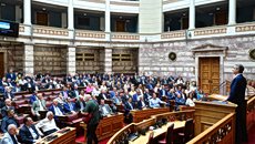 ΟΠΕΚΕΠΕ: Επιμένει η κυβέρνηση στις αιχμές στην Ευρωπαϊκή Εισαγγελία για να βγουν λάδι