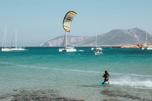 Καλοκαιρινές περιπέτειες στην Ευρώπη: Αυτά είναι τα καλύτερα μέρη για θαλάσσια σπορ – Τα ελληνικά «εξτρίμ» νησιά