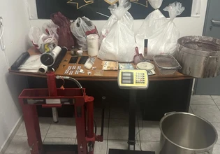 Μεταξουργείο: Συνελήφθη 39χρονος για διακίνηση ναρκωτικών – Είχε εγκαταστήσει εργαστήριο νόθευσης κοκαΐνης