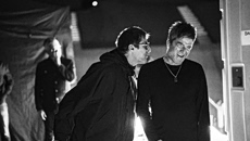Το ντοκιμαντέρ για το reunion των Oasis «προσγειώνεται» στη Βενετία