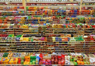 Υπερεπεξεργασμένα τρόφιμα: 235 αγωγές κατά κυβερνήσεων σε πέντε χώρες από το 2010