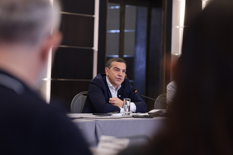 Σφοδρά πυρά ΕΛΑΣ για το Εθνικό Απολυτήριο: «Γιγάντωση της παραπαιδείας και ψυχολογική εξόντωση των μαθητών»
