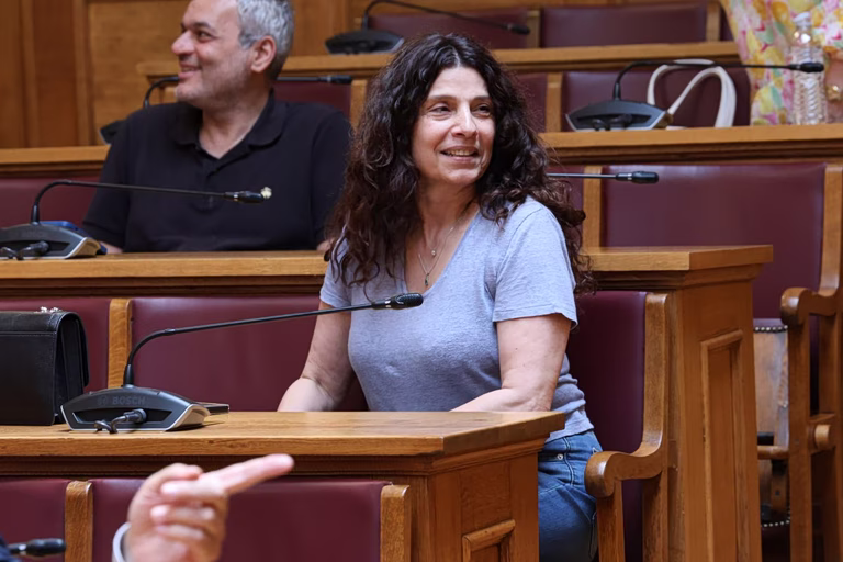 Αποχώρησε από την ΚΟ του ΣΥΡΙΖΑ και η Πόπη Τσαπανίδου